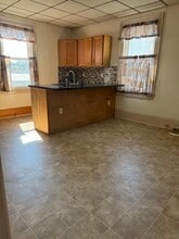 1827-1829 Main St in Blakely, PA - Building Photo - Building Photo