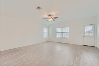 6719 Beehive Dr in San Antonio, TX - Building Photo - Building Photo
