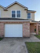 702 Claremont Pky, Unit B in Marble Falls, TX - Building Photo