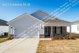 4413 Foxwood Dr SE in Decatur, AL - Building Photo