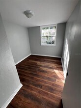 323 S Franklin St in Daytona Beach, FL - Building Photo - Building Photo