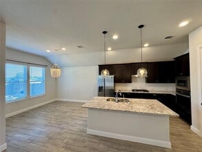 637 Cypress Forest Dr in Kyle, TX - Building Photo - Building Photo
