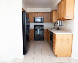 16015 S Yava Rd in Arizona City, AZ - Building Photo