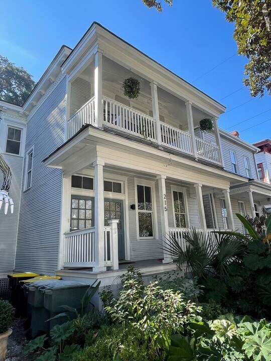215 W 38th St-Unit -38 W 215 B in Savannah, GA - Building Photo