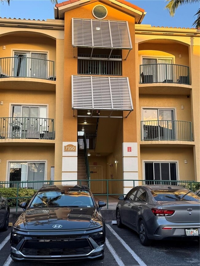 7350 NW 114th Ave in Doral, FL - Building Photo - Building Photo