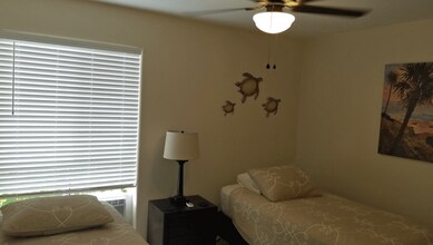 75-6081-6081 Ali‘i Dr in Kailua Kona, HI - Building Photo - Building Photo