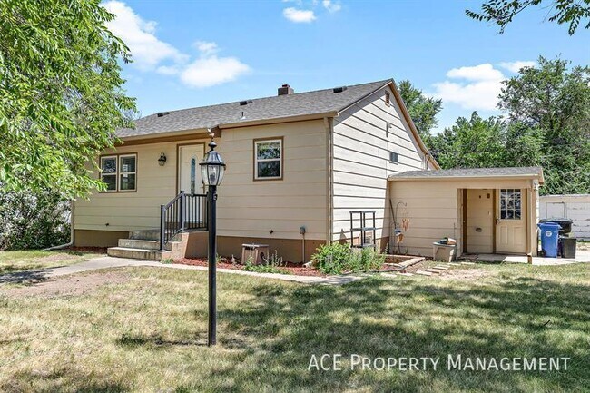 2108 6th St in Rapid City, SD - Building Photo - Building Photo