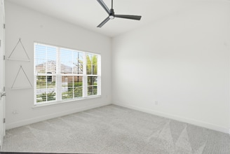 312 Aquamarine Wy in Daytona Beach, FL - Building Photo - Building Photo