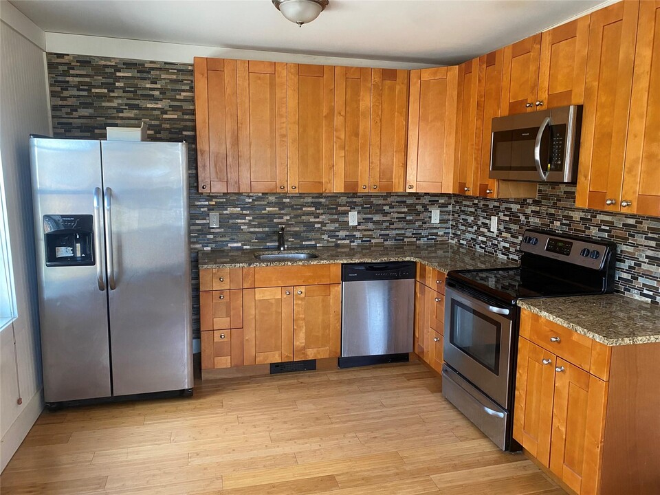 4 Spring Glen Rd in Mountain Dale, NY - Building Photo