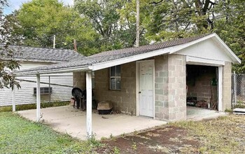 1608 S Bedford Ave in Evansville, IN - Building Photo - Building Photo