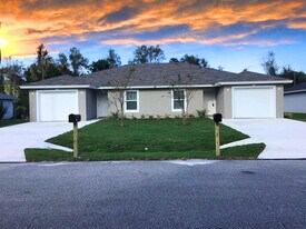 77 Ullian Trl, Unit B