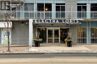 1029 King St W in Toronto, ON - Building Photo - Building Photo