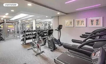 306 W 48th St in New York, NY - Building Photo - Building Photo