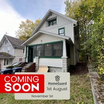 712 Roselle Ave in Akron, OH - Building Photo