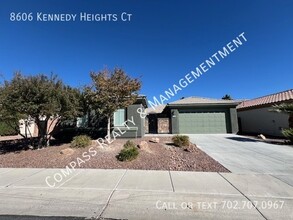 8606 Kennedy Heights Ct in Las Vegas, NV - Building Photo - Building Photo