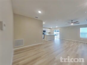 7729 Hollenbeck Wy in Jacksonville, FL - Building Photo - Building Photo