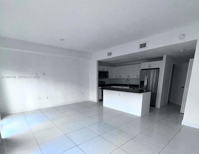 14443 SW 260th St in Princeton, FL - Building Photo - Building Photo