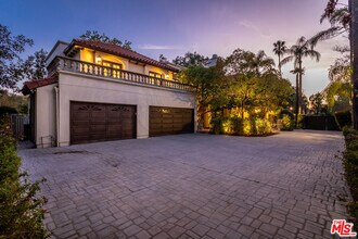 17230 Silver Ln in Los Angeles, CA - Building Photo - Building Photo