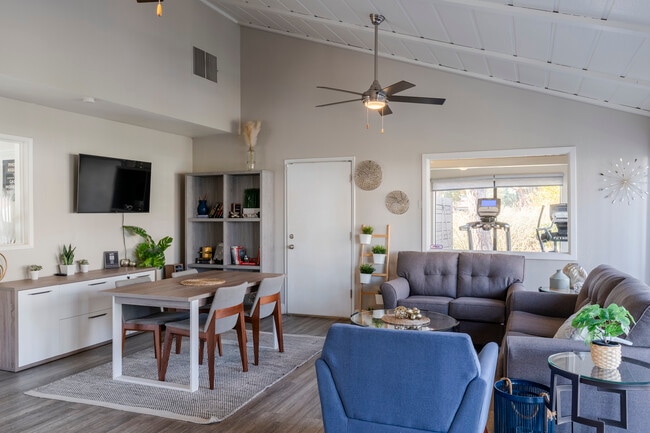 SPRING VILLAS APARTMENTS