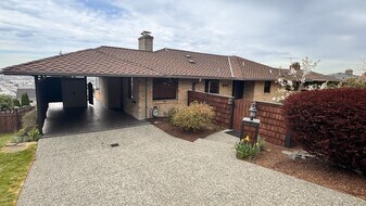 801 Grant Ave S in Renton, WA - Building Photo