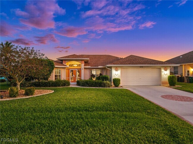 210 SW 37th Terrace in Cape Coral, FL - Building Photo - Building Photo