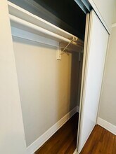 1220 E Broadway in Long Beach, CA - Building Photo - Building Photo