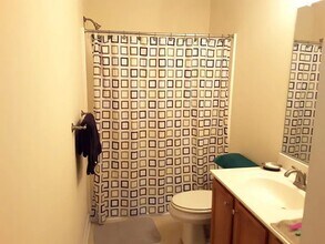 5357 Discovery Park Blvd in Williamsburg, VA - Foto de edificio - Building Photo