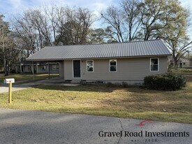 2925 35th Ave in Tuscaloosa, AL - Building Photo