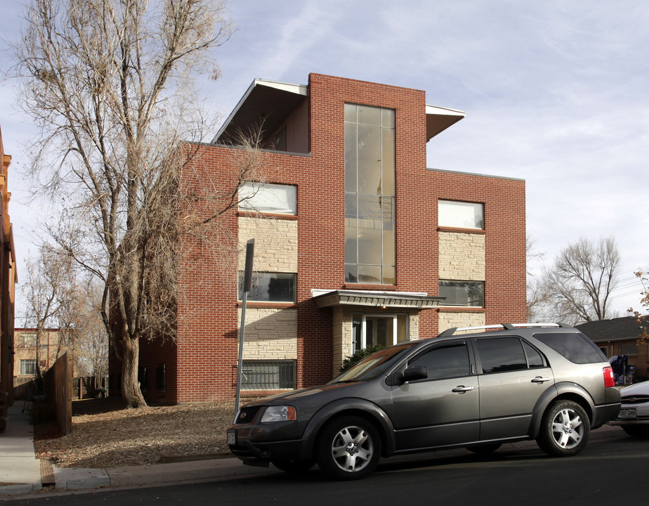 1320 Macon St in Aurora, CO - Building Photo