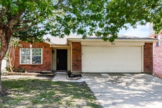 1034 Hampton Dr in Forney, TX - Building Photo - Building Photo