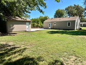 817 N Clara St in Wichita, KS - Building Photo - Building Photo