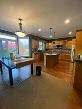 10183 Young Rd N in Chilliwack, BC - Building Photo - Building Photo