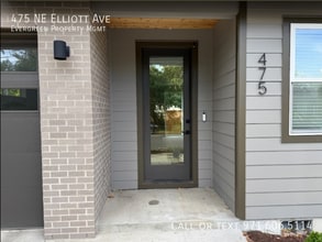 475 NE Elliott Ave in Gresham, OR - Building Photo - Building Photo