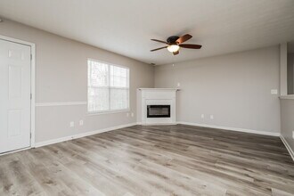 316 Nunnally Dr, Unit 6 in Stockbridge, GA - Foto de edificio - Building Photo