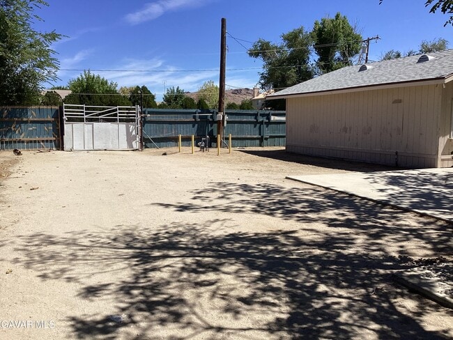 3722 Knox Ave in Rosamond, CA - Building Photo - Building Photo