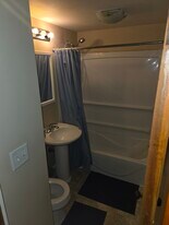 300 N Hickory St in Platteville, WI - Building Photo