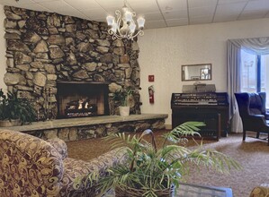 Tinley Court Senior Living 55+ in Tinley Park, IL - Building Photo - Building Photo