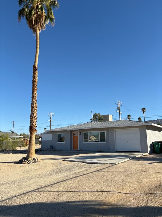 72265 Sun Valley Dr in Twentynine Palms, CA - Building Photo