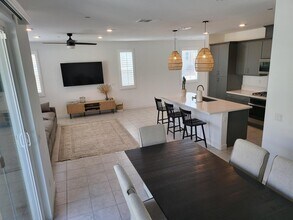 76273 Cornell Wy in Palm Desert, CA - Building Photo - Building Photo