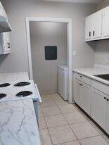 1120 W Shilo Dr in Baker, LA - Building Photo