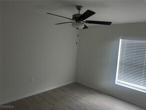 1049 NE 44th St in Cape Coral, FL - Building Photo - Building Photo
