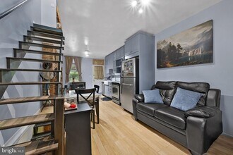 635 Dover St in Baltimore, MD - Building Photo - Building Photo