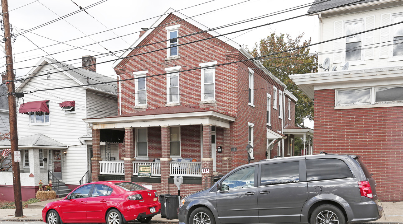 115 W 3rd St in Greensburg, PA - Building Photo