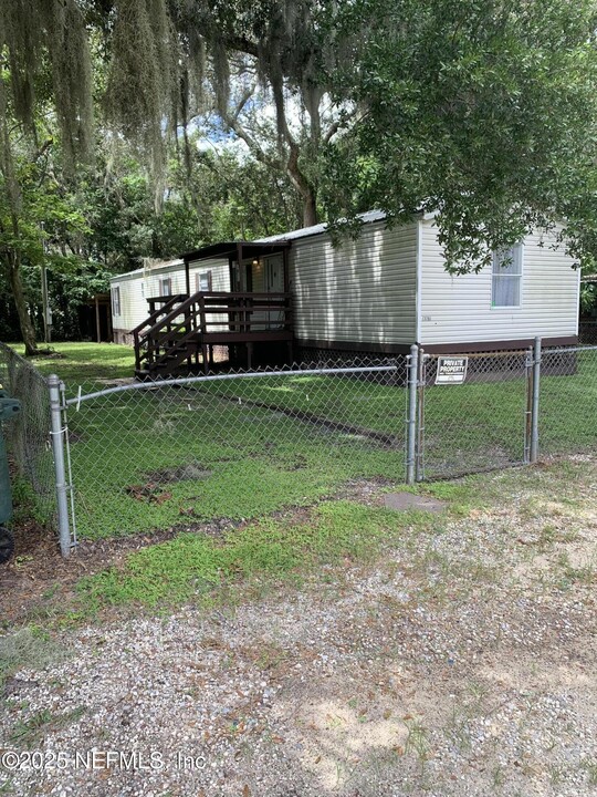 13791 Evergreen Dr in Jacksonville, FL - Building Photo