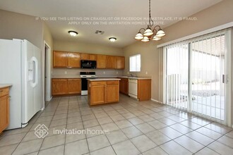 13232 W Watson Ln in Surprise, AZ - Building Photo - Building Photo