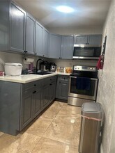 13200 SW 264th St in Homestead, FL - Foto de edificio - Building Photo