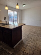 5620 Salem Dr in El Paso, TX - Foto de edificio - Building Photo