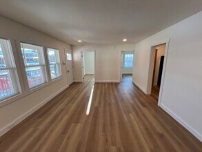 1461 W King St, Unit 2 in York, PA - Building Photo - Building Photo