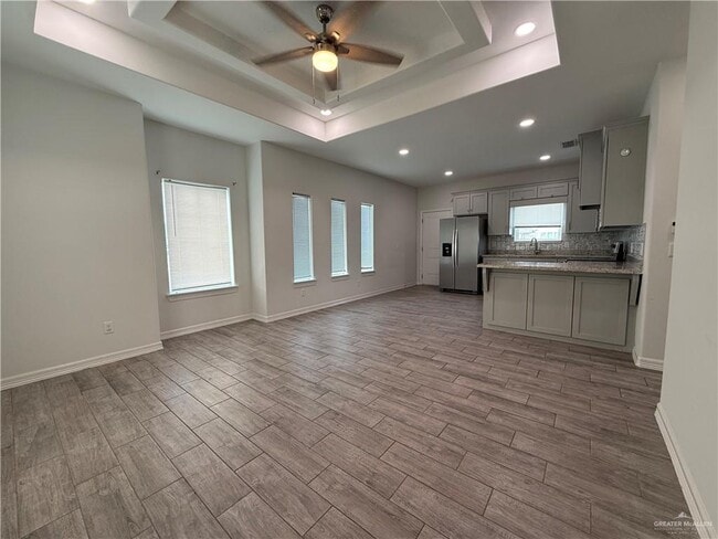 13 Puffin Ave in McAllen, TX - Building Photo - Building Photo