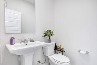 7218 Clearwater Cv Dr in Cypress, TX - Building Photo - Building Photo